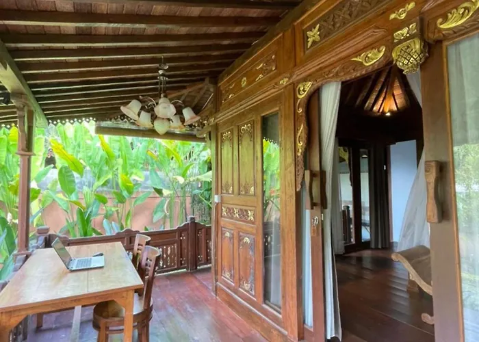 Puri Trisna With Rice Field View * Ubud